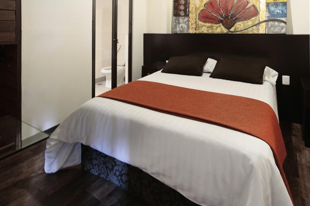 Aztic Hotel And Executive Suites เม็กซิโกซิตี้ ห้อง รูปภาพ