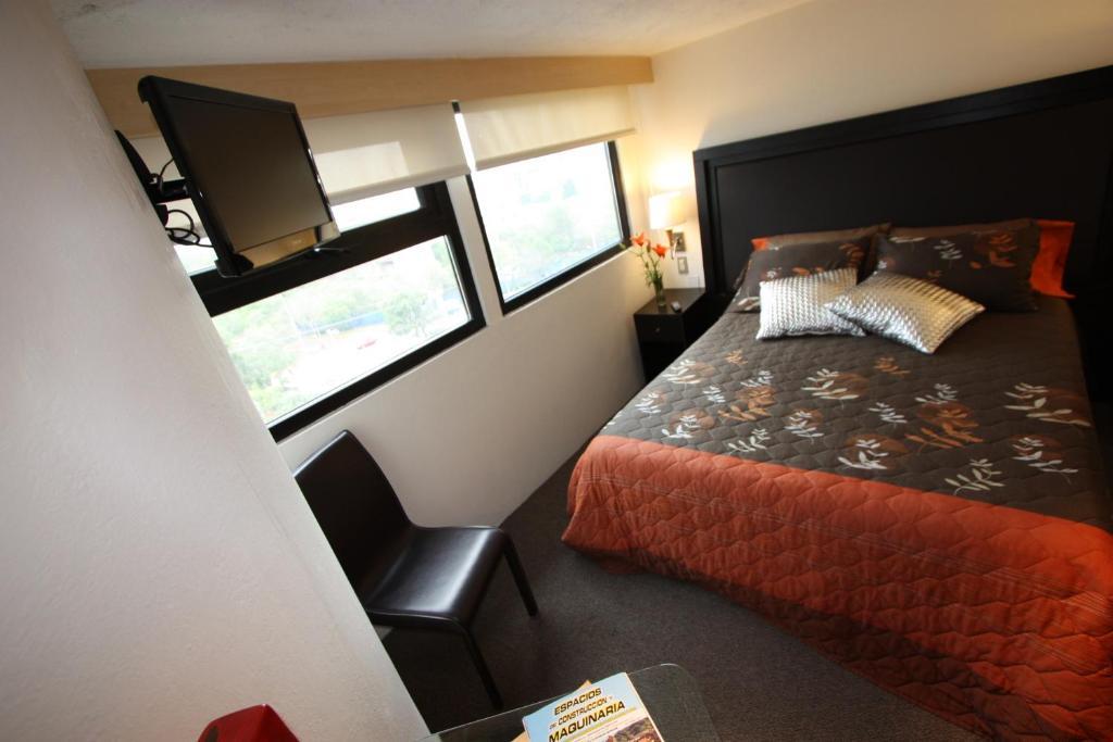 Aztic Hotel And Executive Suites เม็กซิโกซิตี้ ภายนอก รูปภาพ