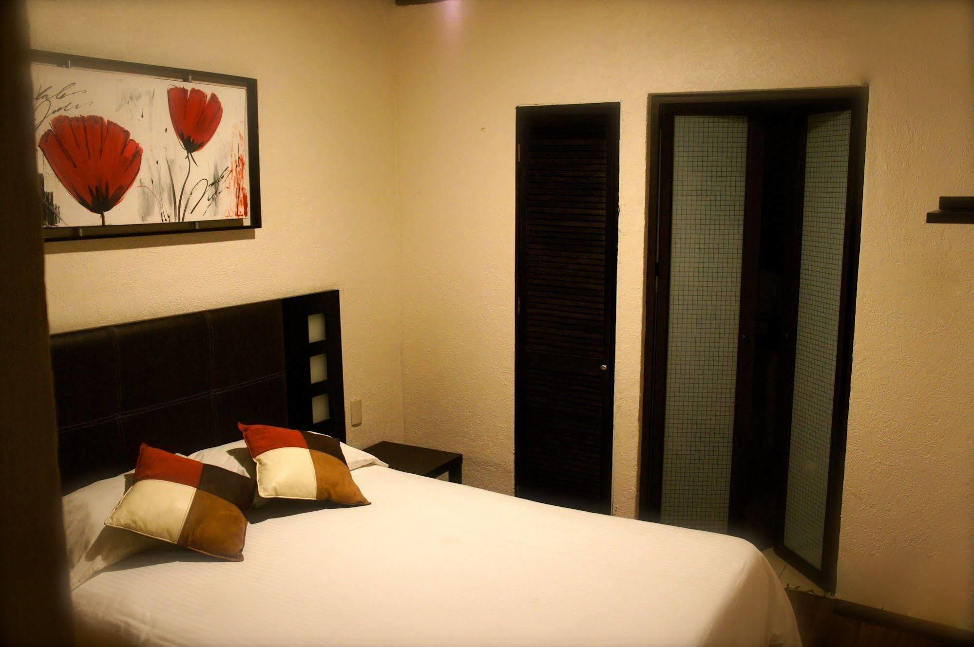 Aztic Hotel And Executive Suites เม็กซิโกซิตี้ ภายนอก รูปภาพ